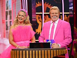 barbara schoeneberger stefan raab die verwendung des sendungsbezogenen materials ist nur mit dem hinweis und verlinkung auf rtl gestattet 1