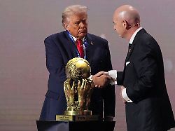 donald trump l und gianni infantino pflegen ein enges verhaeltnis