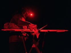 ein soldat der 127 separaten territorialen brigade startet am 14 03 2026 eine drohne um an der frontlinie in der region charkiw nach russischen angriffsdrohnen zu suchen