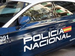 fahrzeug der spanischen nationalpolizei