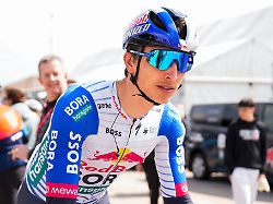 florian lipowitz ist bei der katalonien rundfahrt aufs podest gefahren