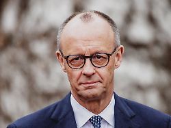 friedrich merz cdu bundeskanzler aufgenommen im rahmen des empfangs des niederlaendischen ministerpraesidenten nicht im bild mit militaerischen ehren im bundeskanzleramt in berlin 16 03 2026