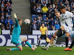fussball maenner 2 bundesliga arminia bielefeld sc paderborn 07 26 spieltag schueco arena torschuetze stefano marino sc paderborn 07 r erzielt den treffer zum 1 2
