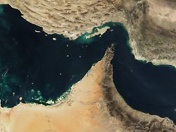 handout 27 12 2011 der persische golf die strasse von hormus und der golf von oman in einer undatierten von der nasa zur verfuegung gestellten satellitenaufnahme