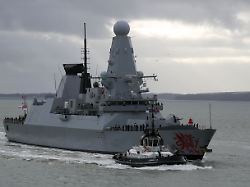 hms dragon returns to portsmouth the hms dragon seen from the round tower as she returns to portsmouth naval base after a training exercise off the egyptian coast picture date saturday november 21 2020