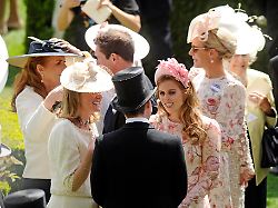 jun 19 2024 ascot england uk royal ascot day 2 photo shows beatrice eugenie zara tindall and sarah ferguson chat at ascot credit image kerry davies daily mail dmg media licensing