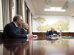 june 28 2023 derbent dagestan russia russian president vladimir putin center chairs a meeting on tourism development during his working trip to dagestan june 28 2023 in derbent republic of dagestan