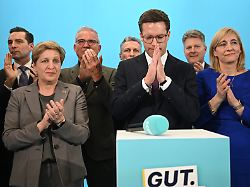 manuel hagel cdu spitzenkandidat landtagswahl baden wuerttemberg bedankt sich bei seinen anhaengern fuer den wahlkampf am 8 maerz fand in baden wuerttemberg die landtagswahl statt