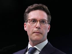 manuel hagel spitzenkandidat der cdu in baden wuerttemberg im portrait bei seiner rede zu den delegierten beim 38 bundesparteitag der cdu deutschlands in der messe stuttgart stuttgart 20 02