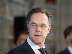 mark rutte nato generalsekretaer nimmt an einem pressestatement vor dem transatlantischen forum der csu im rahmen der muenchner sicherheitskonferenz teil
