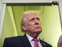 president donald trump speaks to reporters aboard air force one en route from west palm beach fla to joint base andrews md sunday march 29 2026 1