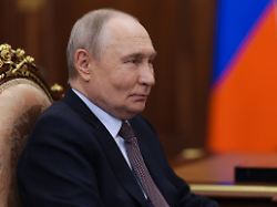russian president vladimir putin attends a meeting with nizhny novgorod region governor gleb nikitin at the kremlin in russia friday march 6 2026