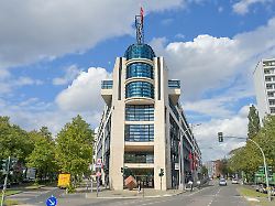 spd parteizentrale willy brandt haus wilhelmstrasse kreuzberg berlin deutschland