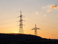 strom hochspannungsmasten electricity high voltage masts 20260313 pd22265