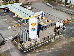 waaliwjk shell gas station with lng