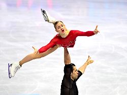 world figure skating eiskunstlauf championships pairs short programme in prague czech republic on march 25 2026 minerva fabienne hase and nikita volodin from germany