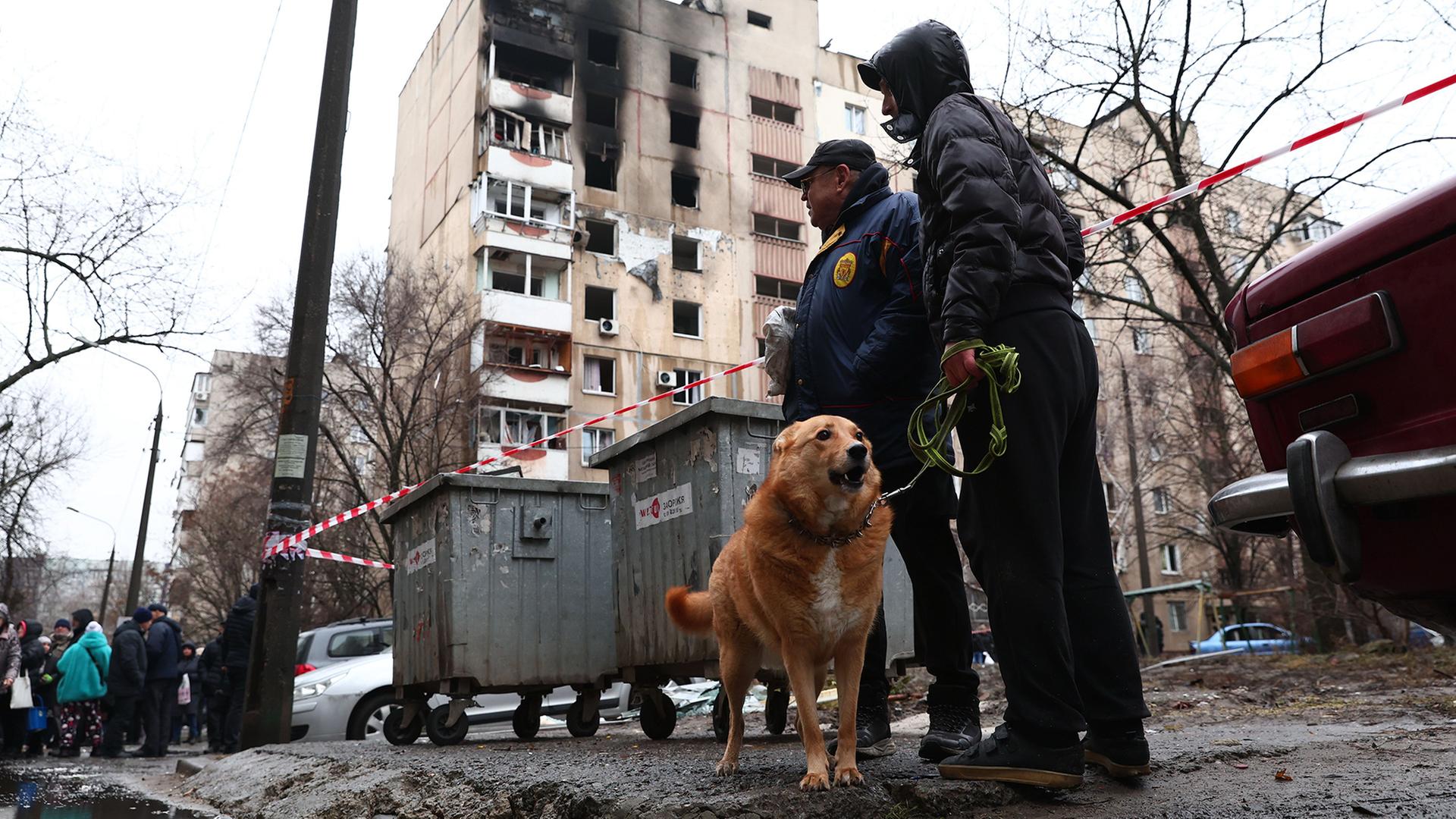 anwohner haus saporischschja 100