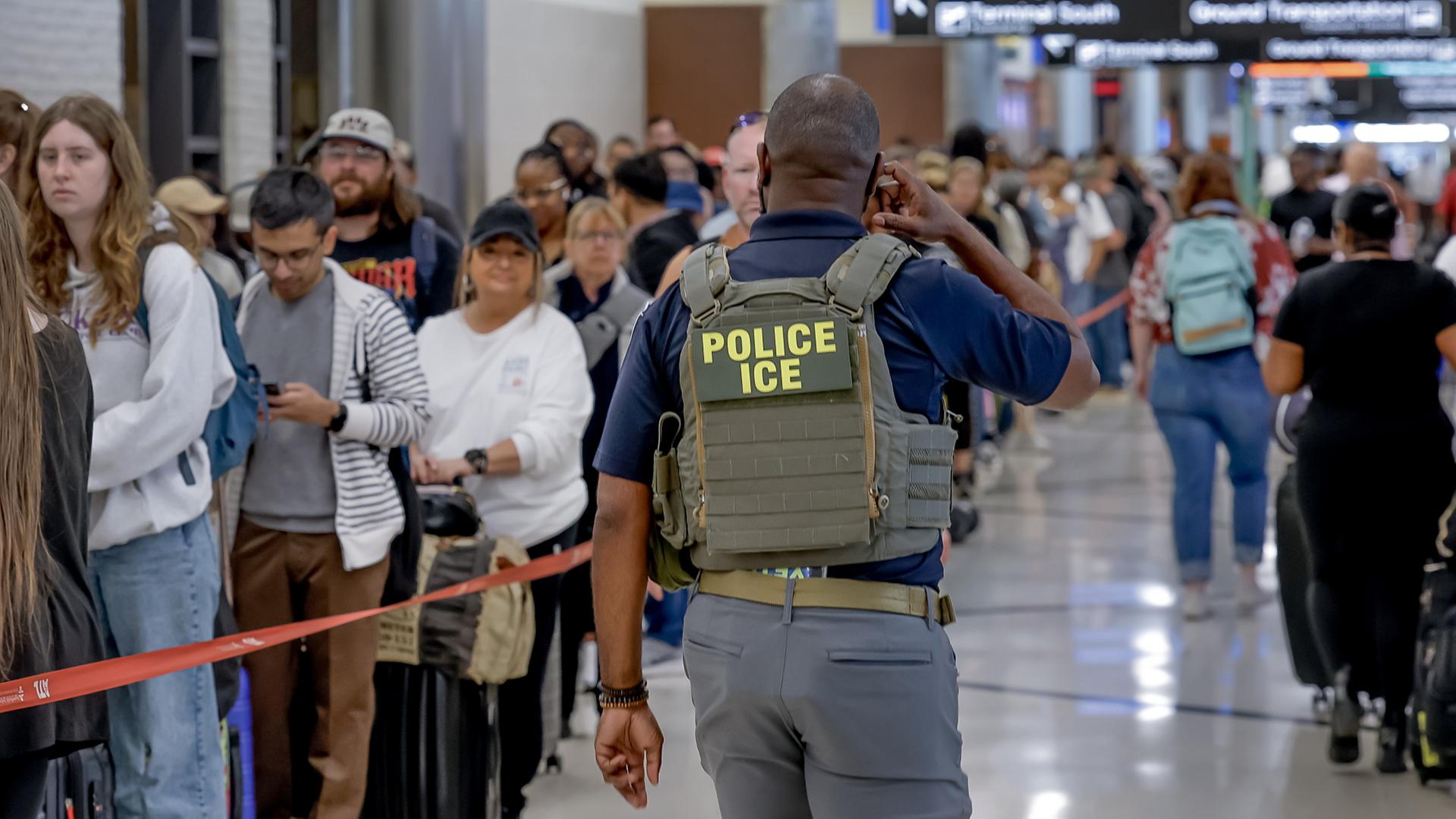 ice flughafen atlanta 100