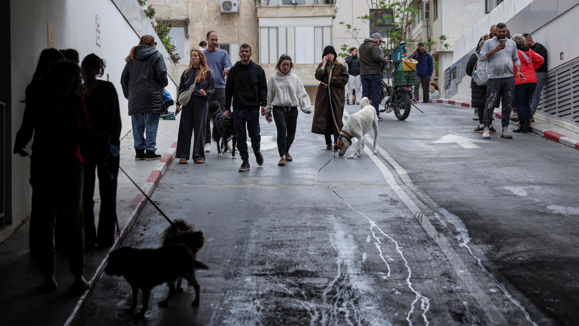 israel menschen tiefgarage 100