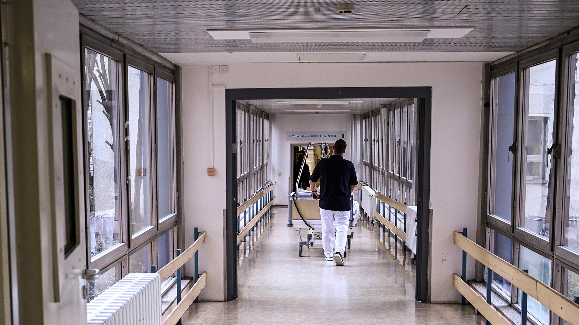 krankenhaus flur 100