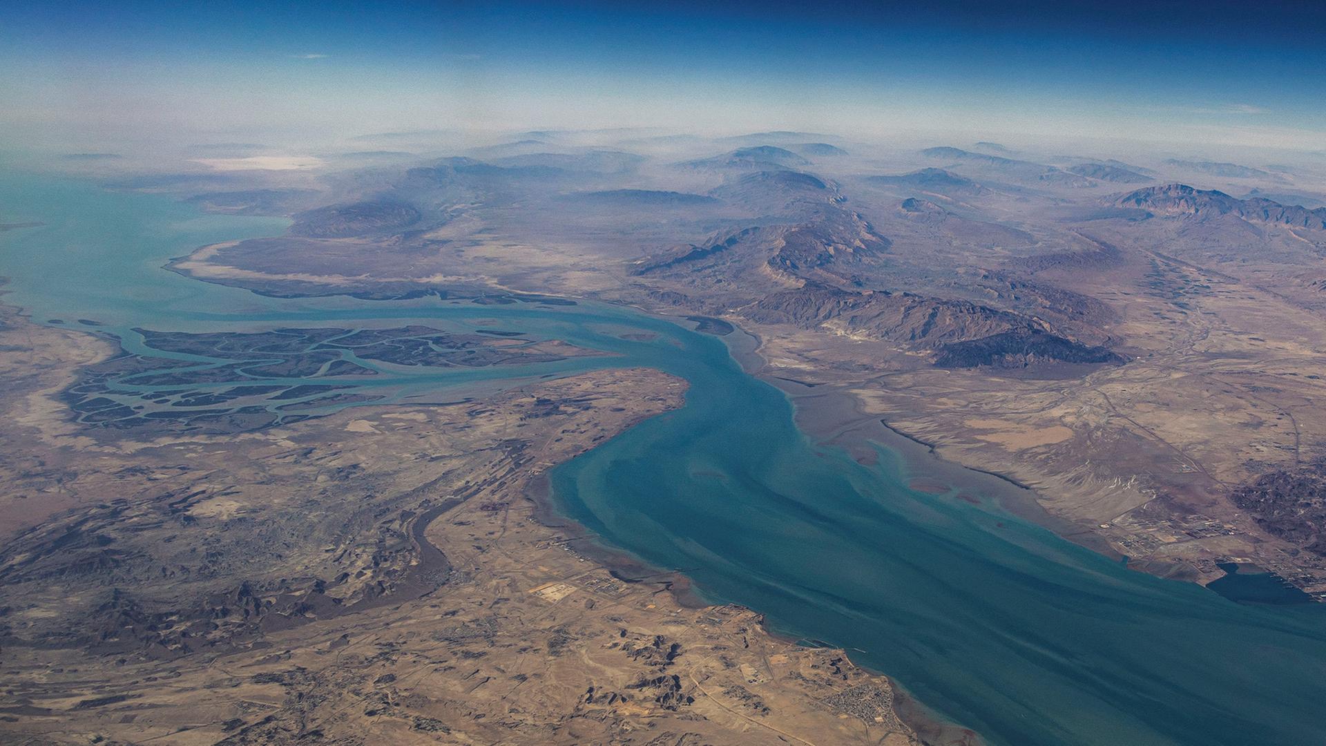 strasse von hormus 102