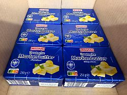 symb aldi deutsche marken butter sorte milsani in blauer verpackung im karton im regal 38 prozent billiger statt 1 38 nur noch 99 cent fuer 1 paket 500 gramm aldi supermarkt discounter