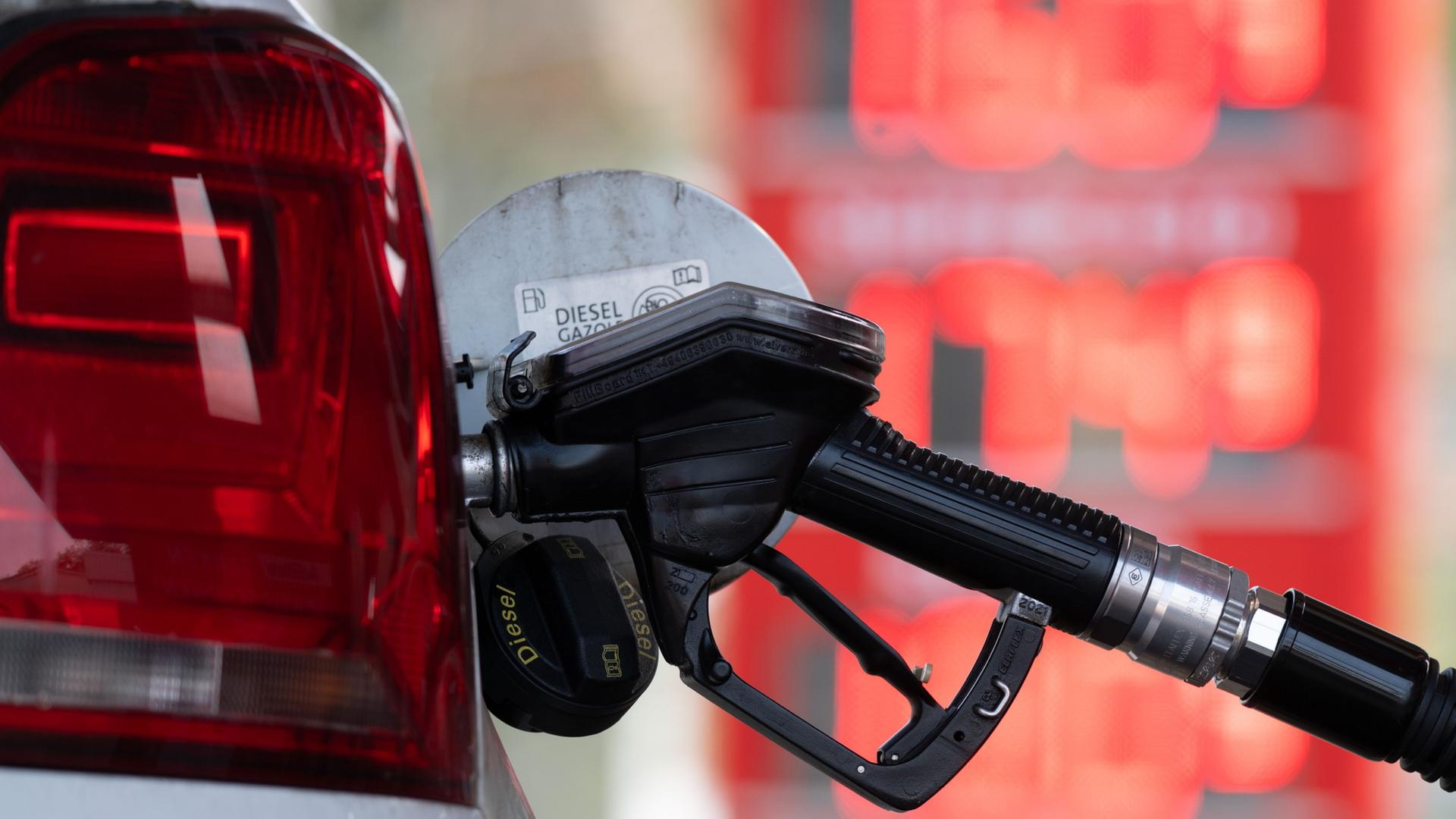 tanken tankstelle spritpreise 100