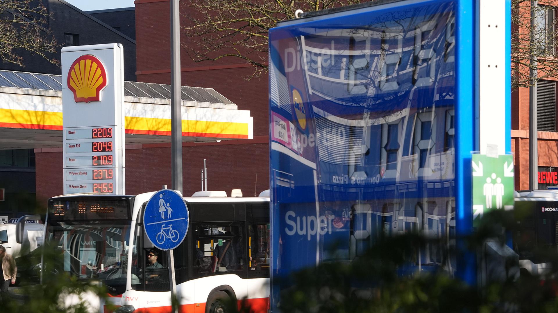 tankstellen anzeigetafel 100