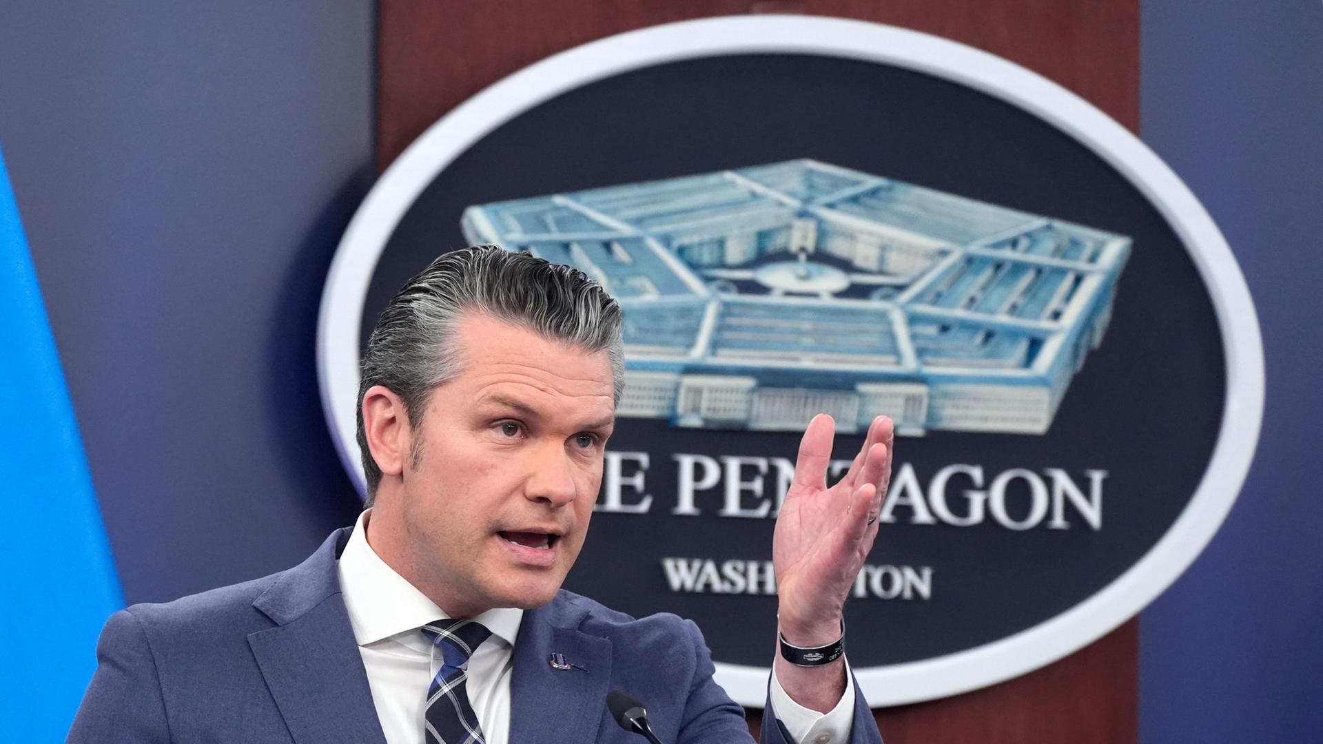 usa pentagon hegseth 102