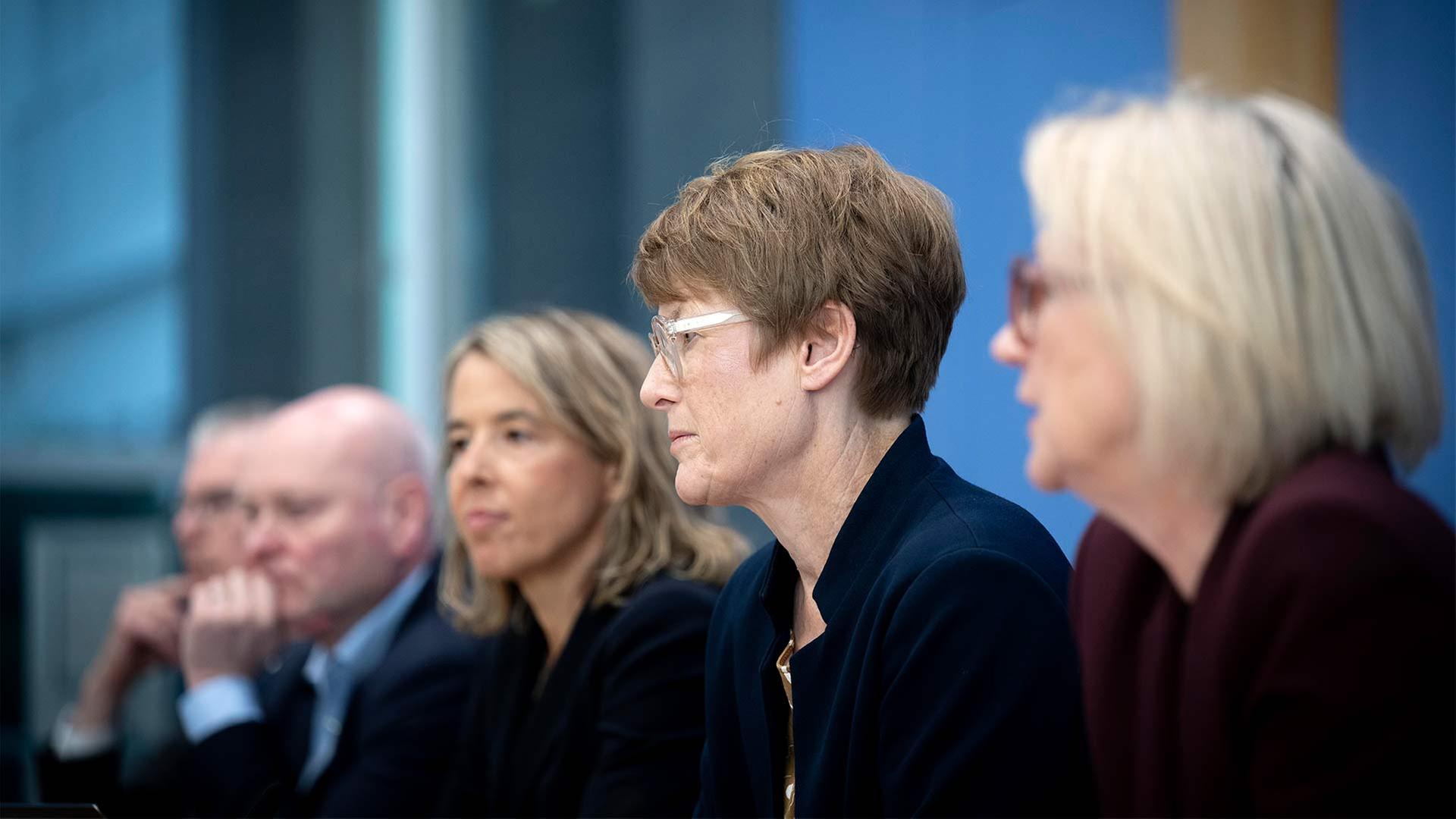 wirtschaftsweise 152