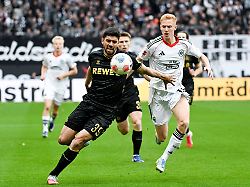 05 04 2026 xpsx fussball 1 bundesliga eintracht frankfurt 1fc koeln v l cenk oezkacar 1