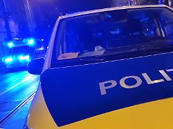 06 10 2025 berlin deutschland polizei und feuerwehr nachts im einsatz