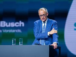 20 04 2026 hannover messe tag 1 bundeskanzler friedrich merz cdu nach seiner rede im center stage