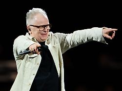 abd0125 20260219 wien oesterreich der musiker herbert groenemeyer am donnerstag 19 februar 2026 waehrend seines konzerts in der wiener stadthalle