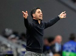 arsenal s manager mikel arteta gestures during a champions league semifinal first leg soccer match between atletico madrid and arsenal in madrid spain wednesday april 29 2026
