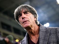 bald wieder im stadion an der seitenlinie es gibt spekulationen um joachim loew