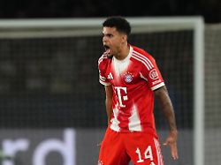 bayern s luis diaz celebrates after scoring his side s fourth goal during a champions league semifinal first leg soccer match between paris saint germain and bayern munich in paris tuesday april 28 2026
