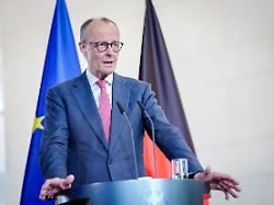 bundeskanzler friedrich merz cdu gibt ein pressestatement zur geplanten krankenkassenreform