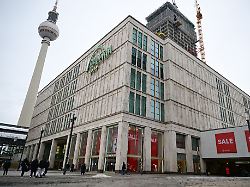 das kaufhaus galeria kaufhof am alexanderplatz