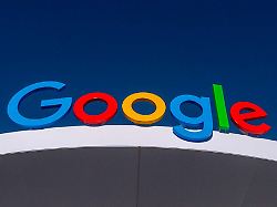 das logo von google ist auf dem pavillon des internet konzerns auf der technik messe ces zu sehen