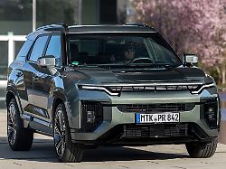 den 2025 eingefuehrten actyon bietet kgm nun in einer weniger durstigen hybridversion an