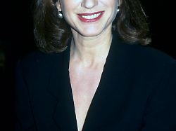 exclusive picture of nathalie baye photo by aps medias abacapress