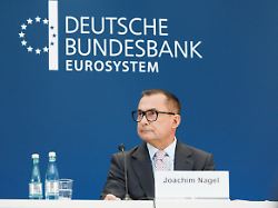 joachim nagel praesident der deutschen bundesbank spricht auf der pressekonferenz der deutschen bundesbank zum geschaeftsbericht 2025