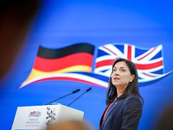 katherina reiche cdu bundesministerin fuer wirtschaft und energie spricht beim deutsch britischen wirtschaftsforum im haus der wirtschaft