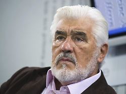 mario adorf praesentiert sein hoerbuch alexander granach da geht ein mensch am 16 10 2008 auf der 60