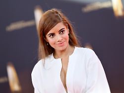 moderatorin collien fernandes beim deutschen fernsehpreis 2025 in den mmc studios in ossendorf koeln 10 09