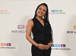 moderatorin janique johnson nimmt am 30