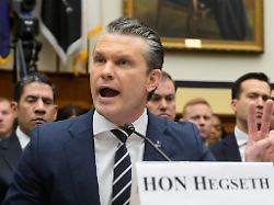 us verteidigungsminister pete hegseth spricht vor dem ausschuss fuer streitkraefte des repraesentantenhauses der ueber das haushaltsjahr 2027 des verteidigungsministeriums beraet