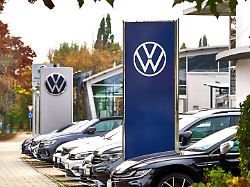 volkswagen vw autohaendler voller neuwagen