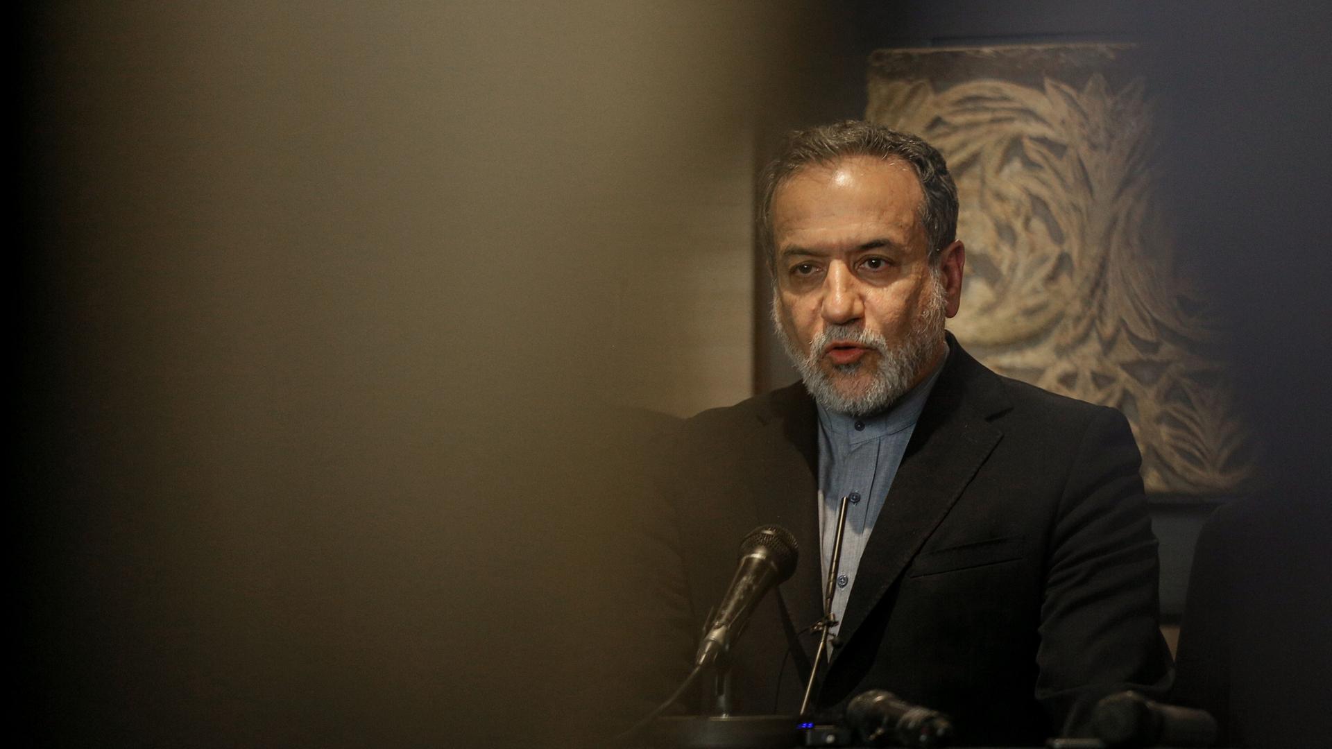 abbas araghtschi 106